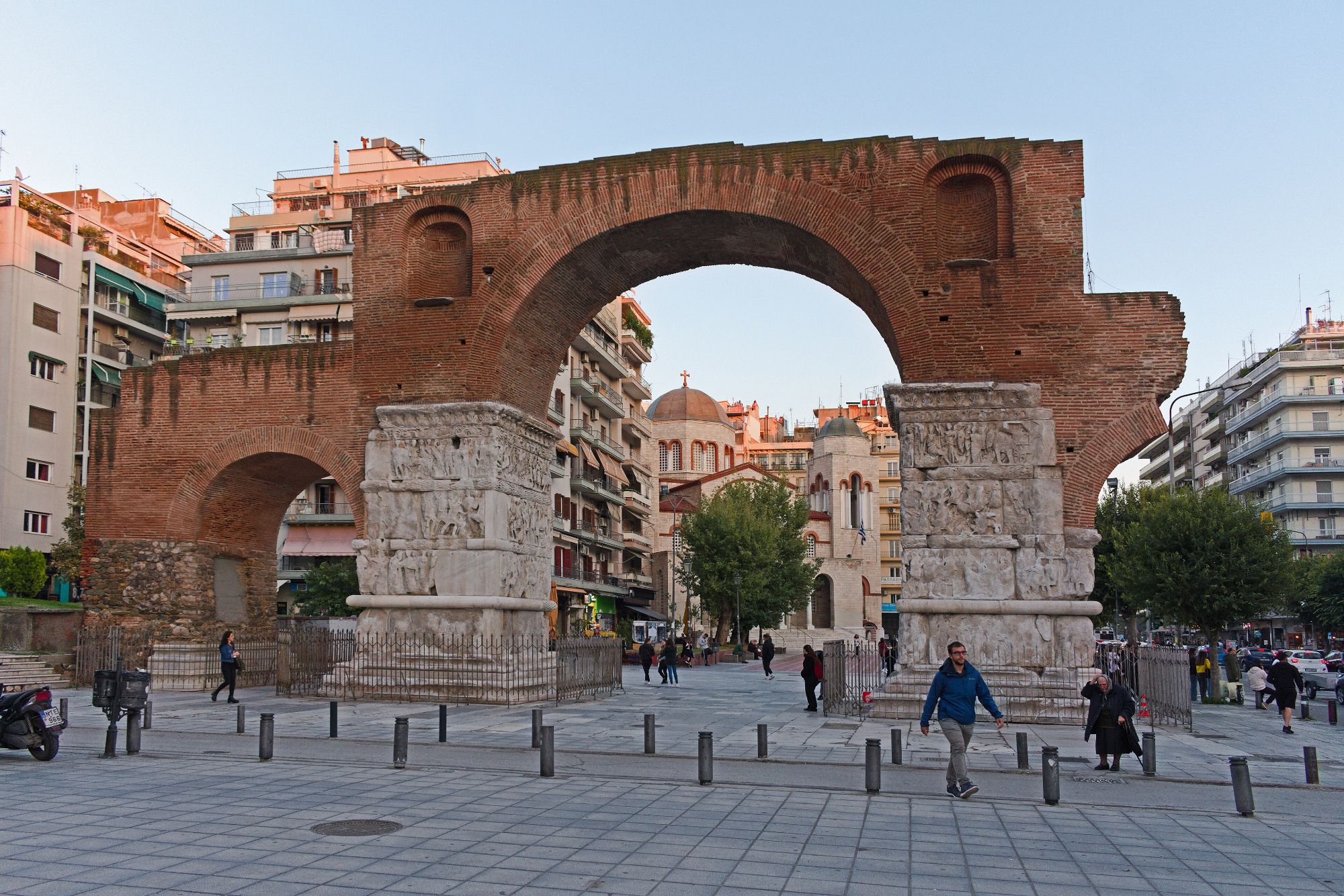 The Arch of Galerius in Thessaloniki, its carved Roman piers standing among the streets of the modern city